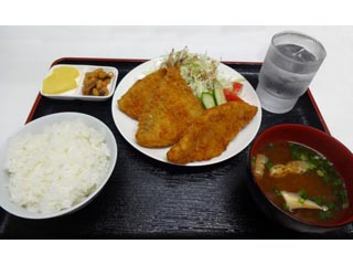 魚フライ定食