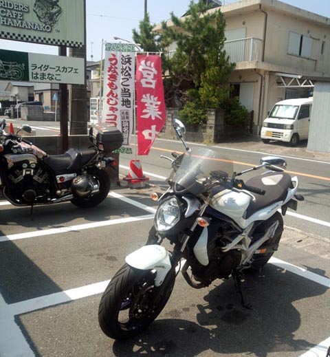 SUZUKI GLADIUS400 ABS